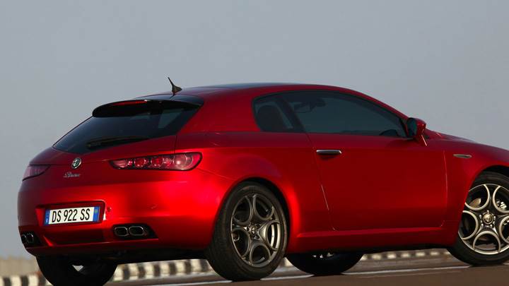 Side Pose of 2009 Alfa Romeo Brera In Red